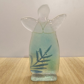 ANIOŁEK szklany błękitny z zieloną gałązka