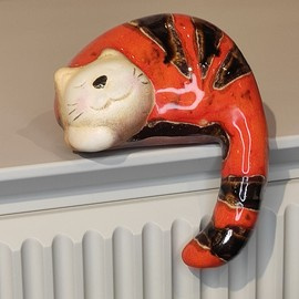 KOT ceramiczny śpiący pomarańczowy