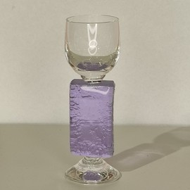 KIELISZEK kostka fioletowy transparentny