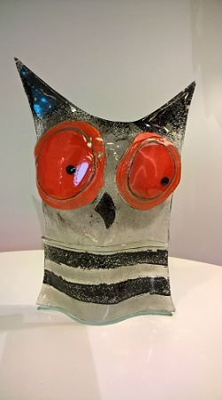 SOWA szklana czerwono czarna