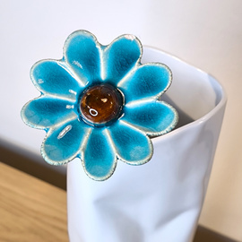 KWIAT ceramiczny turkusowy duży