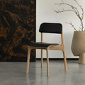 Krzesło MAGNUS dębowe czarna ekoskóra