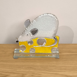 MYSZ BIAŁA szklana na serze