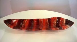 Patera łódka z czerwonym dekorem w pasy