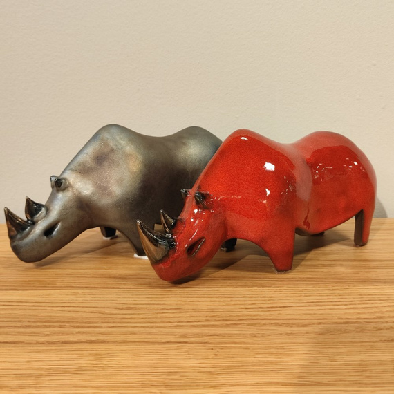 NOSOROŻEC ceramiczny srebrno-szary