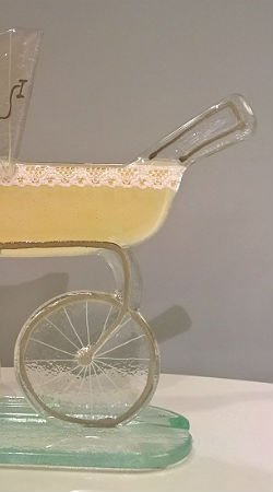 WÓZEK szklany kremowy