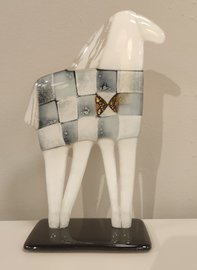 KOŃ szklany biały mały szachownica biało-czarny