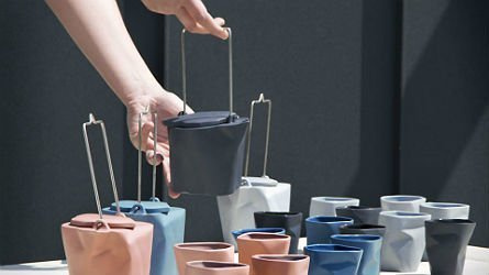 Kubek POGIĘTY duży czarny