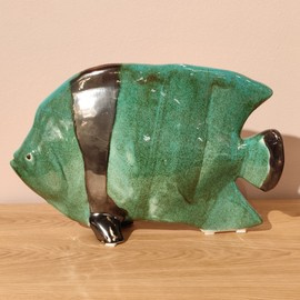 Ryba ceramiczna turkusowa z metalicznym paskiem