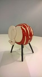 SŁOŃ ceramiczny Kulka czerwony