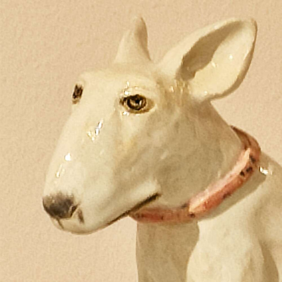 Bulterier ceramiczny biały